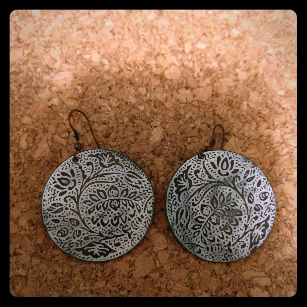 White tree metal earrings